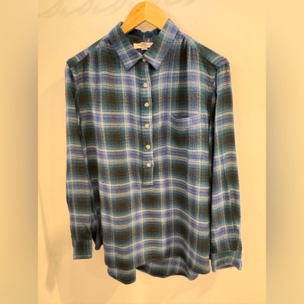 beachlunchlounge Blue and Greenish Blue Plaid Button Down Shirt